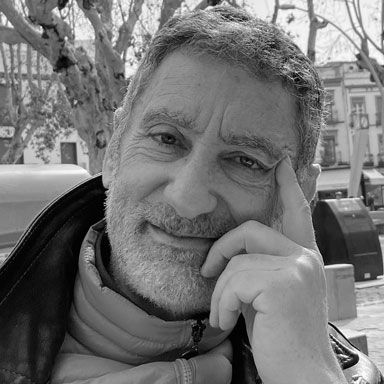 Víctor Fernández Salinas